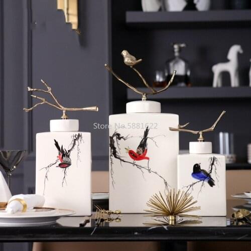 Chinese Flower Vase Decoration Accessories Home Ceramic Vase Hand Painted Birdie Ink Painting Ceramic Decorative Jar with Cover