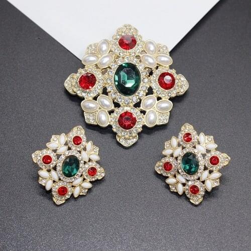 2020New, set with Baroque imitation pearl Cross Medal, Unisex Brooch for men and women, Fashion Brooch, golden gift ydgy