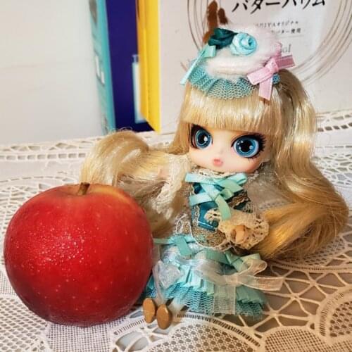 Limited Sale 13cm Original Mini Girl Doll with Clothes Cute Kawaii Beautiful Small Princess Dolls