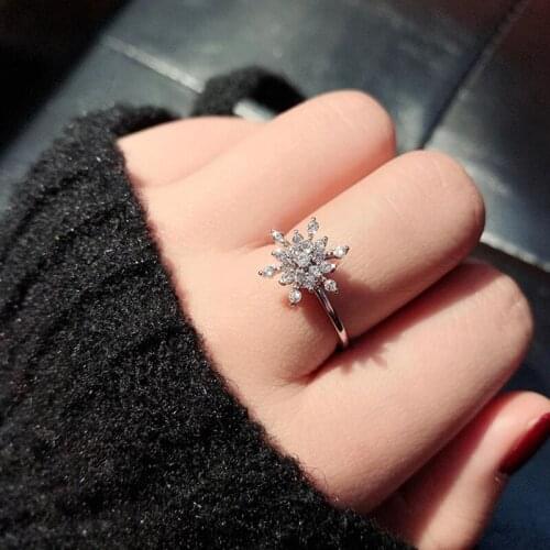 Luxury crystal Snowflake Wedding Rings Rotating Ring Fashion Jewelry for Women Creative Finger Spinning Ring
