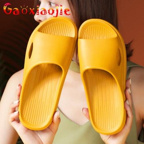 Home Couple Slippers New Comfortable Fashionable Sandals Woman Shoes Indoor Soft Slippers Non-Slip Thick-Soled EVA Men Slippers