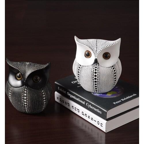 Creative Black White Owl Statue Resin sculpture Crafts Simple Living Room Ornaments Home Office Store Decors Decorations