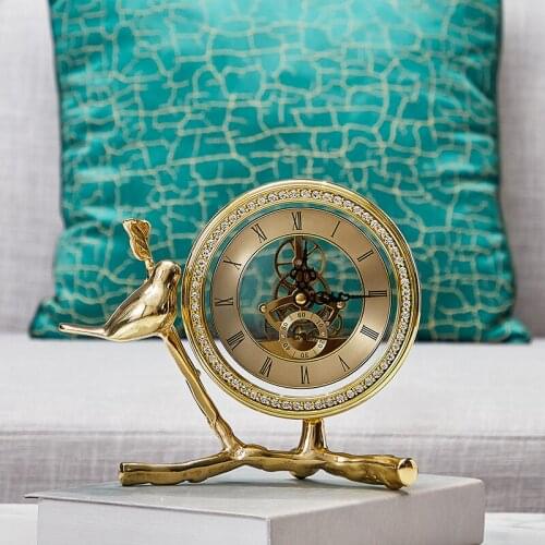 Luxury Metal Table Clock Modern Design Creative American Style Silent Digital Desk Clock Living Room Reloj Mesa Home Decor 50