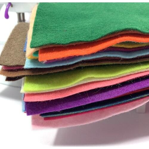 15*15cm*30 Pieces Of Color Non-woven Fabric Childrens Diy Handmade Non-woven Fabric Young Color Felt Hairpin Making Fabric