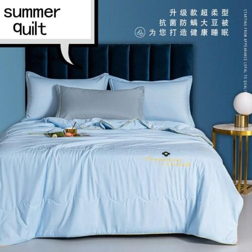 The soy summer cool quilt double is air-conditioned in summer and the student single thin quilt can be machine washed