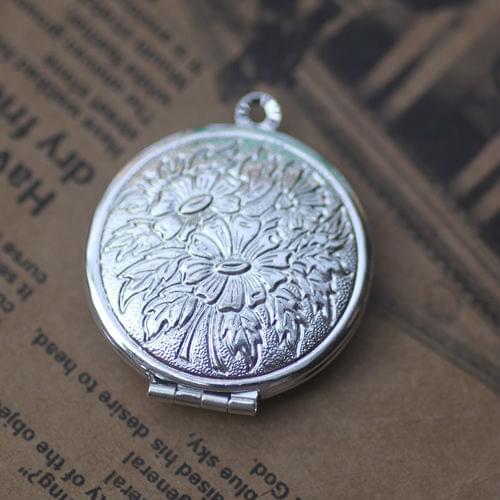 10pcs Wholesale SILVER Plated Flower-pattern Face Vintage Photo Locket Frame DIY Necklace Pendant Findings for Jewelry Making