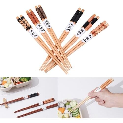 1 Pair Japanese Style Bamboo Chopsticks Handmade Natural Wood Chop Sticks with String Sushi Food Chopsticks Kitchen Tableware
