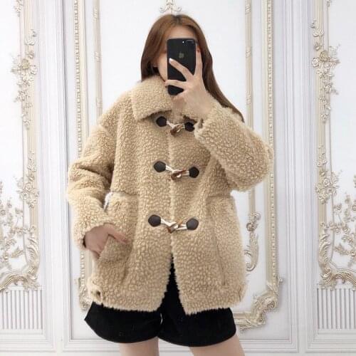 Winter Womens Wool And Fur Coat Particles Sheep Shearing Long-Sleeved Lapel Personality Horn Button Ladies Warm Jackets Casual