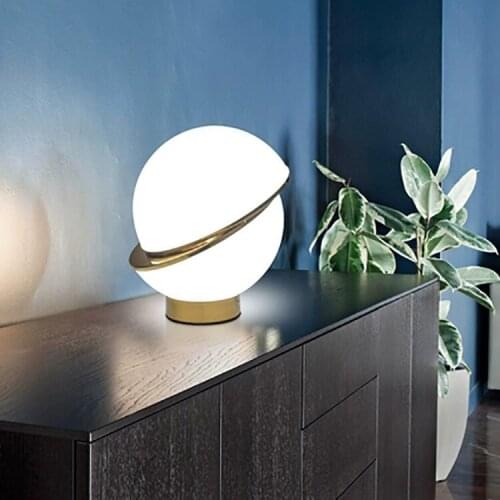 Modern Electroplate Decoration Desk Lamp Concise Bedroom Bedside Study Originality Personality Decoration Round Ball Desk Lamp