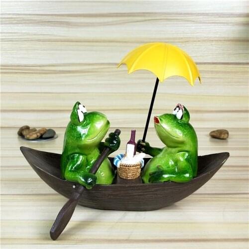 Boating Couple Frog Figurine Resin Frog Picnic Miniature Animal Lovers Decor Craft Ornament Wedding Gift for Valentines Day