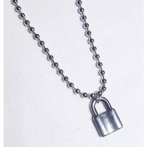 South Korea Ins Same Retro Metal Wind Lock Necklace Punk Disco yuan zhu lian Choker chao wang Red