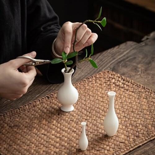 Zen Mini Small Vase White Porcelain Guanyin Jade Holy-Water Vase Ornament Flower Arrangement Ceramic Tea Ceremony Decoration