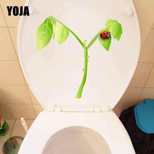 YOJA 21.4X20.7CM Insects Lying On Leaves Funny Toilet Sticker Home Decor Wall Decal Art Mural T5-1050