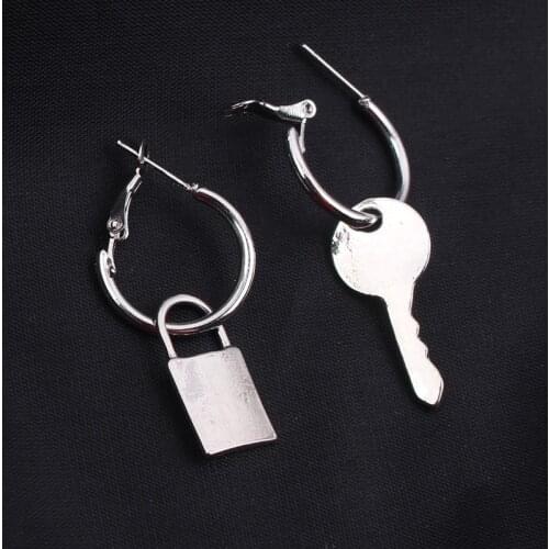 Statement Key Lock Couple Dangle Earrings for Women Vintage Metal Drop Earrings Wedding Party Bridal Fringed Jewelry Gift