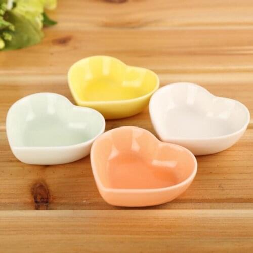 Ceramic hot pot seasoning dish ceramic heart-shaped dish kitchen multi-purpose dish LX1511