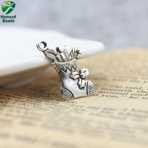 Christmas lovely socks charms pendants for DIY necklace and chokers (5 pieces/pack) ZA1116