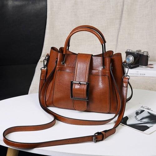 Womens New Style Trendy Korean Retro Casual PU Soft Oil Leather Shoulder Messenger Zipper Buckle Commuter Bag Wholesale