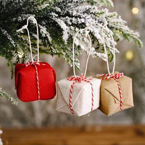 Linen Gift Box Pendant Creative New Small Gift Bag Pendant Red Gift Box Christmas Drop Ornaments Xmas Decoration Kids Play 2021