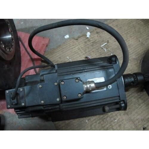 SGMGH-13A2A-YR23 servo motor , used one , 88% appearance new , test goods , free shipping