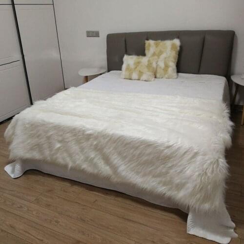 Elegant Super Long Wool Bed Blanket High Imitation Beach Wool Fur Blanket, the Same Pillow, Backrest, Car Mat Can be Customized
