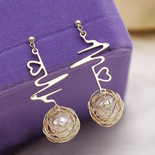 Red Trees Brand Fashion 2018 New Statement Yarn Ball Earrings For Women Modern Earing Jewelry Drop Shipping With Box