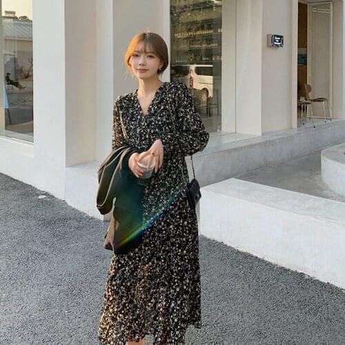 2021 Autumn new Korean womens dress sweet, gentle and elegant slim fit broken flower waist closing neckband Chiffon Long Sleeve