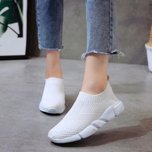 Women Casual Shoes Fashion Breathable Walking Mesh Flat Shoes Woman White Sneakers 2019 Tenis Feminino Gym Shoes Sport June11