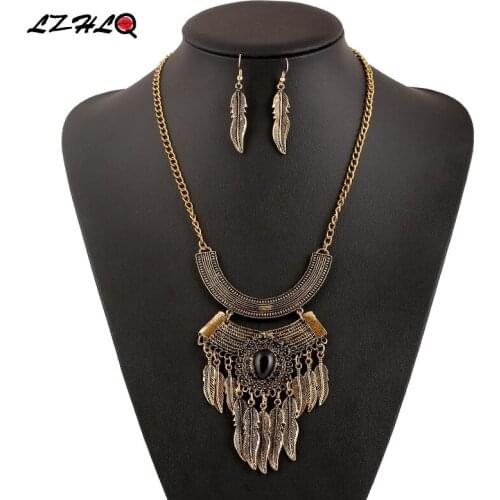 LZHLQ Metal Tassel Leaf Necklace Women Geometric Maxi Necklace Resin Pendant Chains Fashion Brand Jewelry Accessories Statement