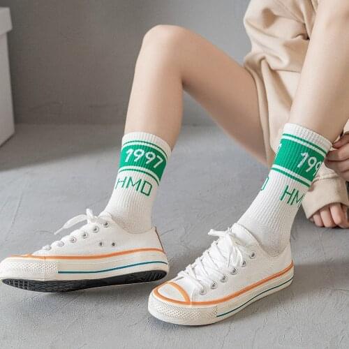 1997 hip hop trendy New Street sports Socks Girls lovers 1975 Ins Fashion Four seasons Women Middle Tube Soft free shipping