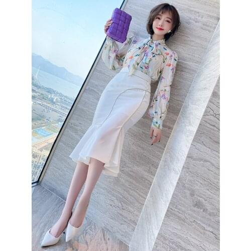 Womens dress with high waist buttocks romantic mid long gold hemmed fishtail skirt 2021 Spring new