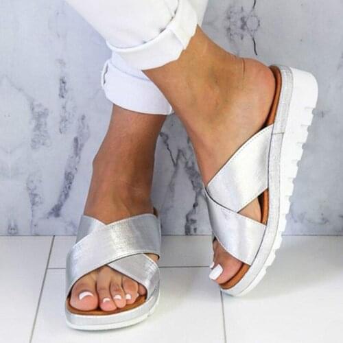 2019 Summer Woman Shoes Woman Sandal Slippers Platform Bath Slippers Wedge Beach Flip Flops High Heel Slippers Beach Slide Shoes