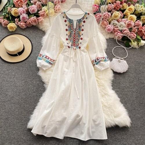 Bohemia Beach Holiday Dress folk-custom Style Embroidered Lantern Sleeves Big Hem Long Dress Women