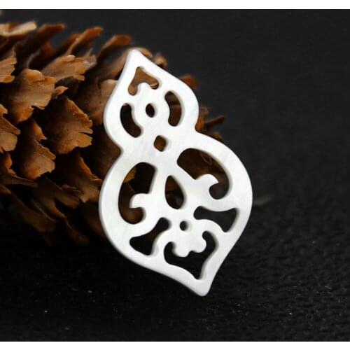 Natural Freshwater Shell Hollow Gourd Two Hearts Happy Carved White Mop Beads DIY Jewelry Accessory Wedding Dress Clothing Decor