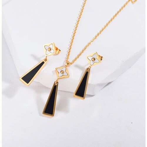 Baoyan Trendy Famous Brand Jewelry Gold Silver Shell Clover Flower Jewelry Black Triangle Geometry Necklace Women Set For Women
