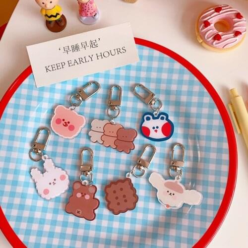 Ins Cute Anime Bear Keychain Kawaii Cartoon Animal Keyring for Women Bag Pendant Acrylic Key Chain Charm Keyfob Jewelry Gift