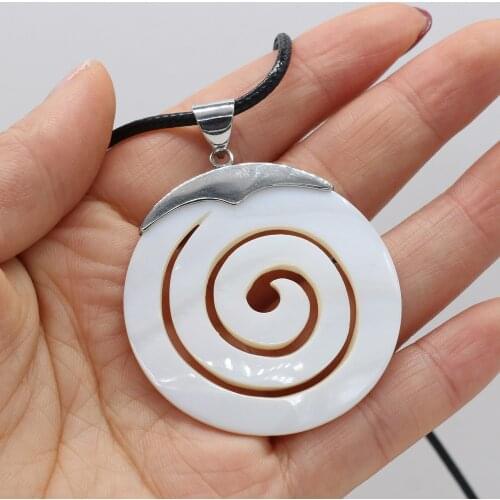 Natural Shell Necklace With Round Circle Pendant Leather Cord 2MM Charms For Elegant Women Love Romantic Gift