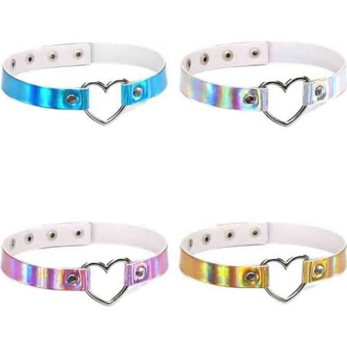 New Fashion Sexy Harajuku Handmade Heart Pendant Choker Laser Light Necklace Punk Leather Collar Chocker Necklace Spikes Torques