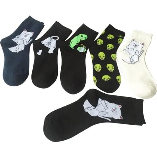 Harajuku New Arrival Casual Cartoon Hip Hop Cat Cotton Men Woman Socks Creative Alien Funny Socks Skateboard Socks For Men