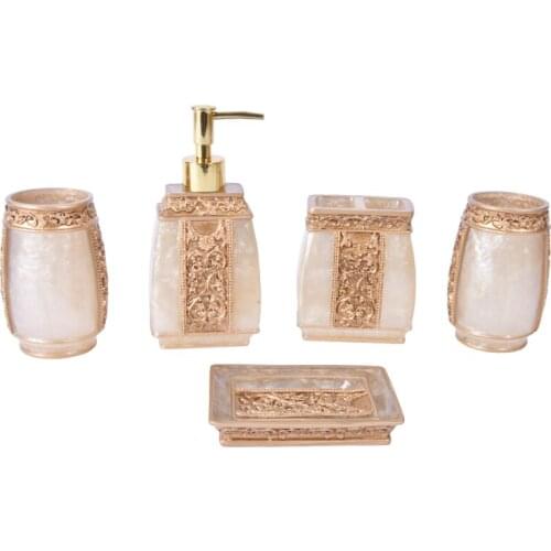 Five-piece Set Bathroom Accessories European Rome Aristocracy Bath Sets Lotion Dispenser Bath Resin Cup Toothbrush Holder Hot