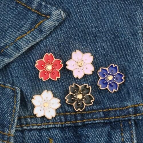 Romantic Blossoms Flower Brooch Pins Button Pins Denim Jacket Pin Badges for Bags Colorful Style Jewelry Gifts for Girls Women