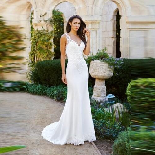 On Sale Modern Elegant Backless Lace Mermaid Bride Wedding Gowns Deep V Neckline Sleeveless Bridal Dresses Appliqued Latest