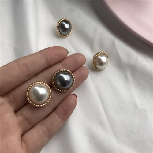 New Handmade Jewelry Womens Pearl Stud Earrings Wedding Party Dangle Gold Frame Earrings Metal Accessory