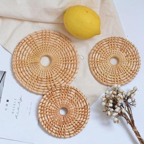 3 Size Round Natural Rattan Coasters Bowl Pad Handmade Insulation Placemats Table Padding Cup Mats Home Kitchen Accessories