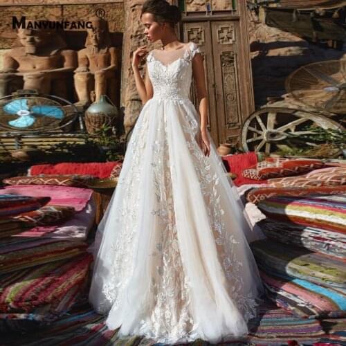 Custom Made O-Neck Embroidery Appliques Tulle Chapel Train Bridal Ball Gown High-End Cap Sleeve Button Back Wedding Dress