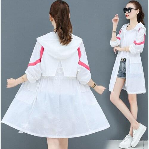 2021New Summer Long Women Jacket Hooded Sun Protection Clothing Female Zipper Pocket Thin Windbreaker Coat Plus Size M-3XL D1072