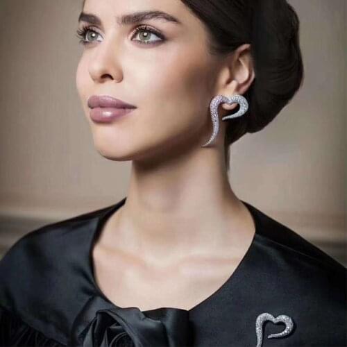 HIBRIDE Luxury Lover Heart Shape Stud Earrings Popular AAA Cubic Zirconia Wedding Earring for Women Party Gifts Bijoux E-490