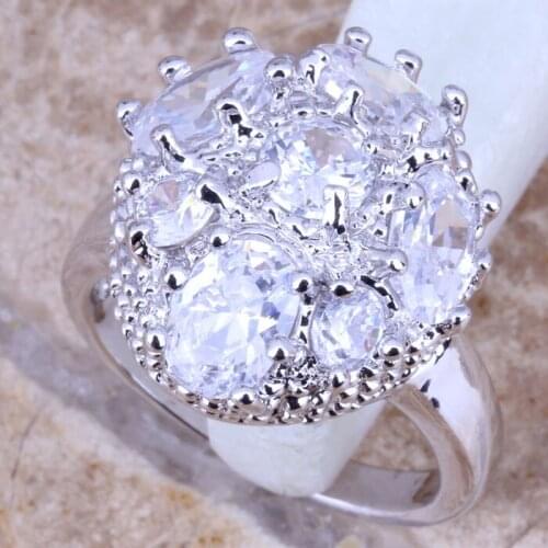 Magnificent White CZ Silver Plated Womens Jewelry Ring Size 6 / 7 / 8 / 9 R0563