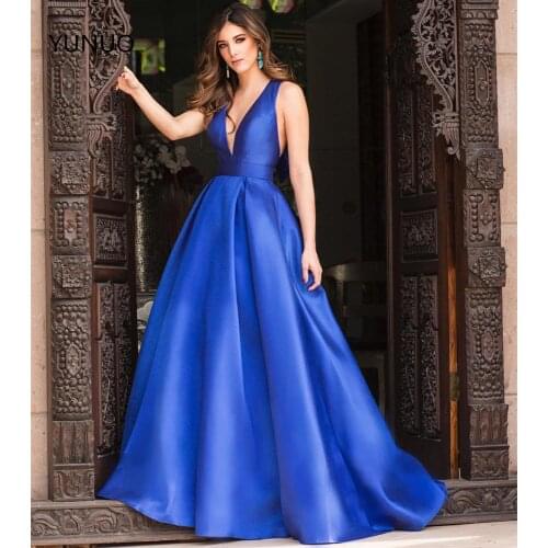 YUNUO V Neck Satin Evening Dress Long Pleated Criss Cross Bowknot Back Formal Vestidos Prom Dresses Sleeveless Pockets Gowns