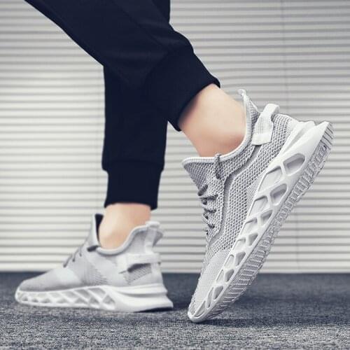 Solid man Sneaker Fashionable Men hombre sapatos spring fashion slip Fashion Casual men sneakers 39 Sneakers summer male black