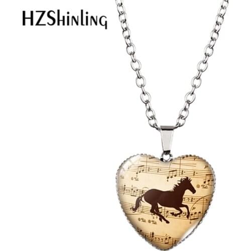 2015 New Glass Necklaces Pendants Music Horse Heart Pendant Horse Jewelry Horse Necklace Glass Heart Necklace HZ3